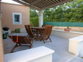 Villa confortable avec piscine privée à Saint-Saturnin-lès-Apt